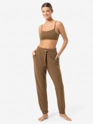 Super.natural Spodnie dresowe "Solution" w kolorze jasnobrązowym rozmiar: M. Brązowe spodnie dresowe damskie super.natural, m, bez wzorów, z dresówki. Za 260.99 zł.