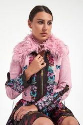 Kurtka damska z futerkiem VERSACE JEANS COUTURE. Kurtki damskie Versace Jeans Couture, bez wzorów, z jeansu, bez kaptura. Za 3,349.00 zł.