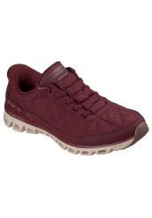 Buty SKECHERS 104556S GLIDE STEP AT EASE Bordeaux. Czerwone obuwie trekkingowe damskie Skechers, z materiału, bez zapięcia. Za 337.99 zł.