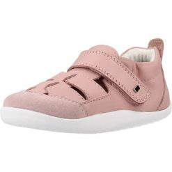 Sandały BOBUX XP MARIS - BQ Rose. Czerwone sandały damskie Bobux, bez wzorów, ze skóry, bez obcasa, bez zapięcia. Za 204.99 zł.