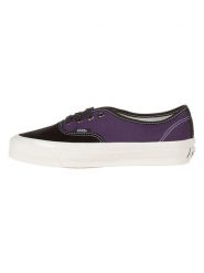 Vans Sneakersy w kolorze fioletowo-czarnym rozmiar: 38. Czarne obuwie sportowe damskie Vans, bez zapięcia. Za 153.71 zł.