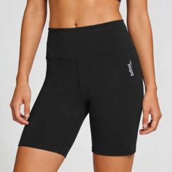 Krótkie legginsy Softee Session w kolorze czarnym. Czarne legginsy damskie Softee, s, bez wzorów, z elastanu. Za 160.99 zł.