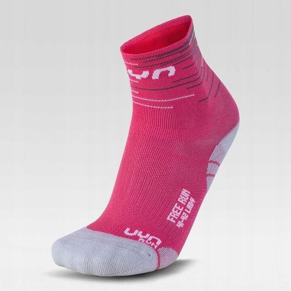 Skarpety do biegania damskie Uyn Free Run. Czerwone skarpetki damskie Uyn, bez wzorów. Za 54.99 zł.