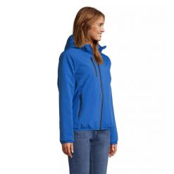 Damska kurtka softshell Sol's Falcon Padded. Niebieskie kurtki damskie SOL'S, na zimę, s, bez wzorów, z softshellu, bez kaptura. Za 323.50 zł.
