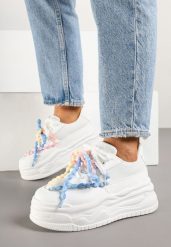 Białe Sneakersy na Grubej Podeszwie Ozdobione Koralikami Amomera. Białe obuwie sportowe damskie Born2be, bez zapięcia. Za 84.99 zł.