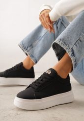 Czarne Sneakersy VICES Ozdobione Gwiazdą i Błyszczącą Wstawką Oranatta. Czarne obuwie sportowe damskie Renee, z jeansu, bez zapięcia. Za 109.99 zł.