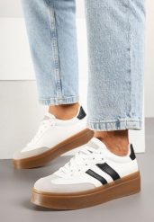 Biało-Czarne Sneakersy w Stylu Kultowych Tenisówek na Grubej Podeszwie Carilne. Białe obuwie sportowe damskie Born2be, z jeansu, bez zapięcia, tenisowe. Za 79.99 zł.