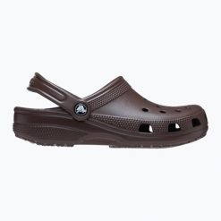 Klapki Crocs Classic. Brązowe klapki damskie Crocs, bez wzorów, bez obcasa, bez zapięcia. Za 189.99 zł.