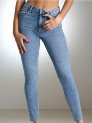 Jeansy high waist skinny - niebieski. Niebieskie jeansy damskie Sinsay, z podwyższonym stanem. W wyprzedaży za 33.99 zł.