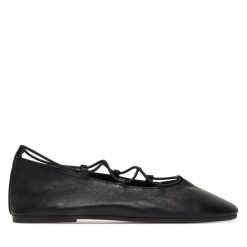 Baleriny Steve Madden. Czarne balerinki damskie Steve Madden, bez wzorów. Za 429.99 zł.