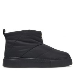 Śniegowce Armani Exchange. Czarne śniegowce damskie Armani Exchange. Za 779.99 zł.
