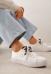 Białe Niskie Trampki z Podwójnymi Sznurówkami na Tłoczonej Platformie Astedella. Białe trampki damskie Renee, bez wzorów, z materiału, bez zapięcia. Za 99.99 zł.