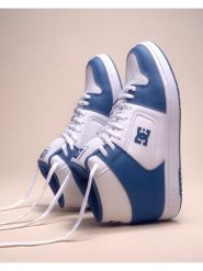 DC Sneakersy MANTECA 4 HI ADJS100164-BWT Biały. Białe obuwie sportowe damskie DC, ze skóry, bez zapięcia. Za 299.99 zł.