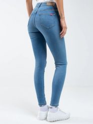 Jeansy damskie skinny niebieskie Adela 367. Niebieskie jeansy damskie Big Star, bez wzorów, z denimu. Za 299.99 zł.