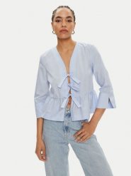 ViCOLO Bluzka TB1518 Niebieski Regular Fit. Niebieskie bluzki damskie ViCOLO, s, bez wzorów, z bawełny, bez kołnierzyka, bez ramiączek. Za 249.99 zł.