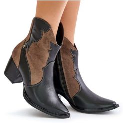 Skórzane Botki Kowbojki Na Słupku Maciejka 06694-02 Brązowe. Brązowe botki damskie ze skóry, eleganckie, ze szpiczastym noskiem, bez obcasa, na słupku, bez zapięcia. Za 602.57 zł.