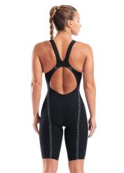 Strój kąpielowy dla kobiet Arena Powerskin Veloce OB. Czarne kombinezony damskie Arena, m, bez wzorów, z materiału, eleganckie, bez kołnierzyka, bez ramiączek, długie. Za 1,921.50 zł.