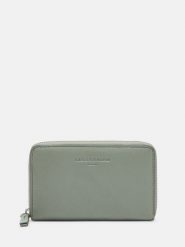 Liebeskind Berlin Skórzany portfel w kolorze jasnozielonym - 15 x 9 x 2 cm rozmiar: onesize. Zielone portfele damskie Liebeskind Berlin, bez wzorów, z materiału. Za 195.45 zł.