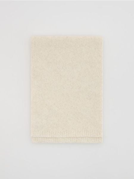 Szalik z domieszką kaszmiru - kremowy. Białe szaliki damskie Reserved, bez wzorów, z kaszmiru. Za 119.99 zł.