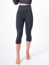 Anaissa Legginsy funkcyjne w kolorze czarnym rozmiar: S/M. Czarne legginsy damskie Anaissa, m, bez wzorów, z materiału, outdoorowe. Za 87.40 zł.