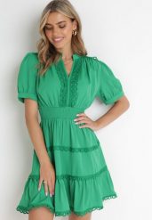 Zielona Rozkloszowana Sukienka Mini z Gumkami w Pasie z Koronkowymi Wstawkami Dalera. Zielone sukienki damskie Born2be, bez wzorów, z koronki, bez ramiączek. Za 209.99 zł.