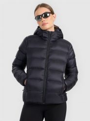 4F Kurtka puchowa trekkingowa z wypełnieniem naturalnym damska - czarna L. Czarne kurtki damskie 4F, l, bez wzorów, z puchu, bez kaptura. Za 799.99 zł.