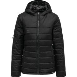 Kurtka damska Hummel Quilted North. Czarne kurtki damskie Hummel, l, bez wzorów, z materiału, z kapturem. Za 236.00 zł.