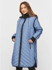 TicketWOMAN Płaszcz przejściowy "Julie" w kolorze błękitnym rozmiar: 40. Niebieskie płaszcze damskie TicketWOMAN, bez wzorów, bez kaptura. Za 375.45 zł.