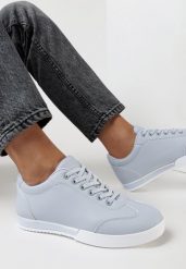 Niebieskie Sneakersy Seems to Change. Niebieskie obuwie sportowe casual damskie Born2be, bez zapięcia. Za 79.99 zł.