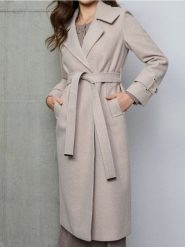 Długi płaszcz z paskiem - beżowy. Brązowe płaszcze damskie Sinsay, l, bez wzorów, bez kaptura. Za 139.99 zł.