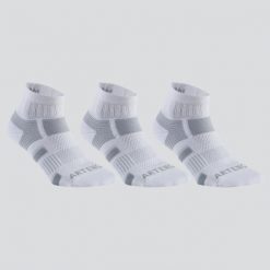 Skarpety sportowe tenis RS560 3 pary. Białe skarpetki damskie ARTENGO, bez wzorów, z bawełny. Za 49.99 zł.