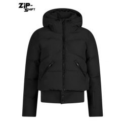 Damska kurtka narciarska Protest Preppy. Czarne kurtki damskie Protest, na zimę, bez wzorów, bez kaptura. W wyprzedaży za 749.00 zł.