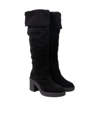 Geox Kozaki "Adrya M" | D949UB023BH | Kobieta | Czarny. Czarne kozaki damskie Geox, ze skóry, bez obcasa, bez zapięcia. W wyprzedaży za 449.00 zł.