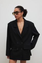 Marynarka z marszczeniem w kolorze TOTALLY BLACK - ROCHELLE-S/M. Czarne marynarki i żakiety damskie Marsala, m, bez wzorów, z bawełny, eleganckie. Za 599.90 zł.