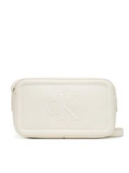 Calvin Klein Torebka Bold Ck Camera Bag LV04F3220G Biały. Białe listonoszki damskie Calvin Klein, bez wzorów, ze skóry, bez dodatków. Za 239.99 zł.