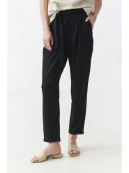 TATUUM Spodnie "Zamiria" w kolorze czarnym rozmiar: 36. Czarne spodnie materiałowe damskie TATUUM, bez wzorów, z materiału. Za 134.85 zł.