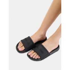 Klapki Hunter. Czarne klapki damskie Hunter, bez wzorów, bez obcasa, bez zapięcia. Za 119.99 zł.