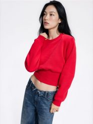 Krótka bluza ze ściągaczem - czerwony. Czerwone bluzy damskie Reserved, l, bez wzorów, z bawełny, bez kaptura. Za 109.99 zł.