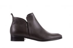 Botki Bayla-076 1592 Grafit, Skóra naturalna - 37. Botki damskie Bayla, na zimę, ze skóry, klasyczne, bez obcasa, bez zapięcia. W wyprzedaży za 134.10 zł.