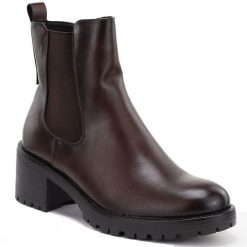 Botki damskie sztyblety na klocku ocieplane brązowe Potocki SZ12742. Brązowe botki damskie POTOCKI, z materiału, bez obcasa, bez zapięcia. Za 169.99 zł.
