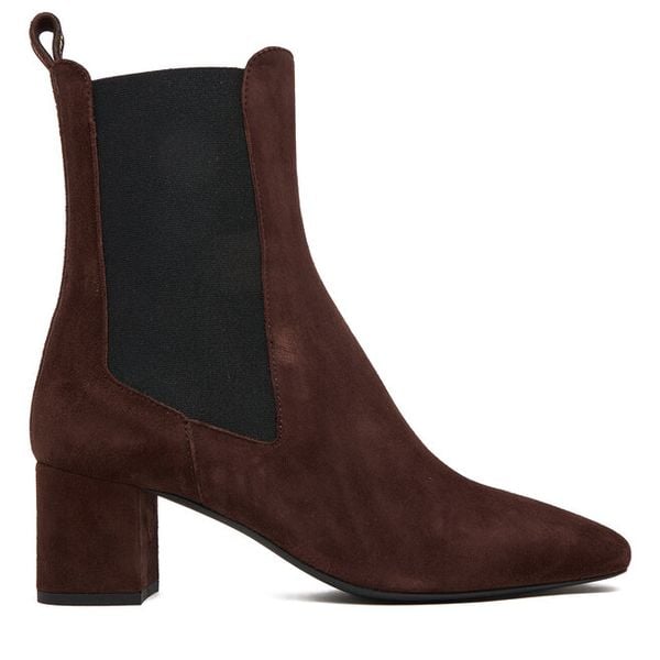 Botki LOVE MOSCHINO. Brązowe botki damskie Love Moschino, bez obcasa, na słupku, bez zapięcia. Za 1,249.00 zł.