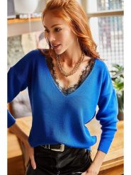 Trendyol Sweter w kolorze niebieskim rozmiar: onesize. Niebieskie swetry klasyczne damskie Trendyol, z koronki, bez kołnierzyka. Za 61.17 zł.