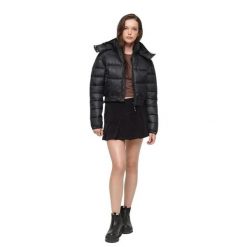 Damska krótka kurtka z kapturem Superdry Fuji. Czarne kurtki damskie Superdry, xl, z aplikacjami, z nylonu, z kapturem. Za 520.10 zł.