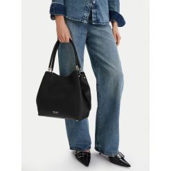 Torebka Nine West. Czarne torebki klasyczne damskie Nine West, bez dodatków. Za 199.99 zł.