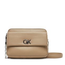 Torebka Calvin Klein. Brązowe torebki wieczorowe damskie Calvin Klein, bez wzorów, bez dodatków. Za 269.99 zł.