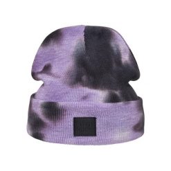 Czapka Urban Classics tie dye. Fioletowe czapki damskie Urban Classics, bez wzorów. Za 149.50 zł.