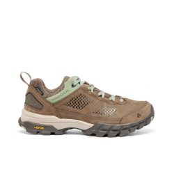 Damskie buty trekkingowe Vasque Talus At Ultradry Low. Brązowe obuwie trekkingowe damskie VASQUE, bez zapięcia. W wyprzedaży za 625.05 zł.