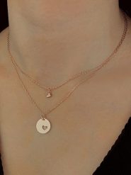 Les Petites Précieuses Pozłacany naszyjnik z zawieszką - dł. 39 cm rozmiar: onesize. Czerwone naszyjniki damskie Les Petites Précieuses, pozłacane. Za 157.73 zł.