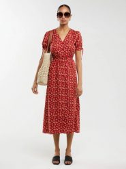 Sukienka damska midi z wiskozy z motywem kwiatowym czerwona Paregi 603. Czerwone sukienki damskie Big Star, bez wzorów, z jeansu, eleganckie, bez ramiączek. Za 249.99 zł.