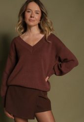 Brązowy Sweter z Kaszmirem z Dekoltem w Serek Plenae. Brązowe swetry klasyczne damskie Born2be, uniwersalny, z kaszmiru, bez kołnierzyka. Za 129.99 zł.